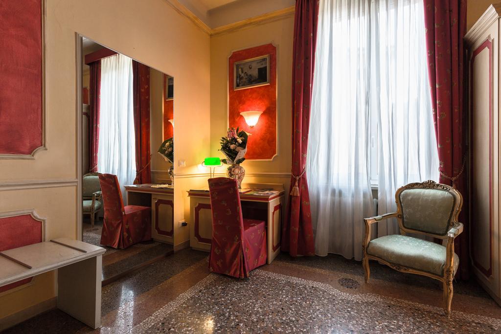 Antica Residenza D'Azeglio Room&Breakfast Di Charme Bologna Eksteriør billede